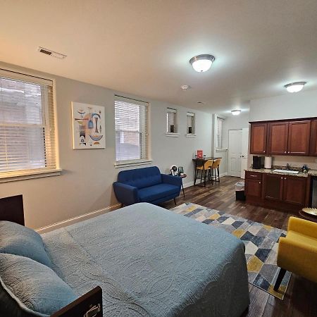 Cozy Studio At The Historic Inman Champaign Bagian luar foto